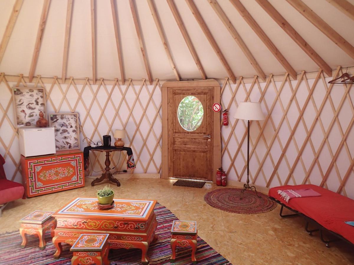 Eco-Hotel Et Yourtes Du Mercantour Guillaumes Luaran gambar
